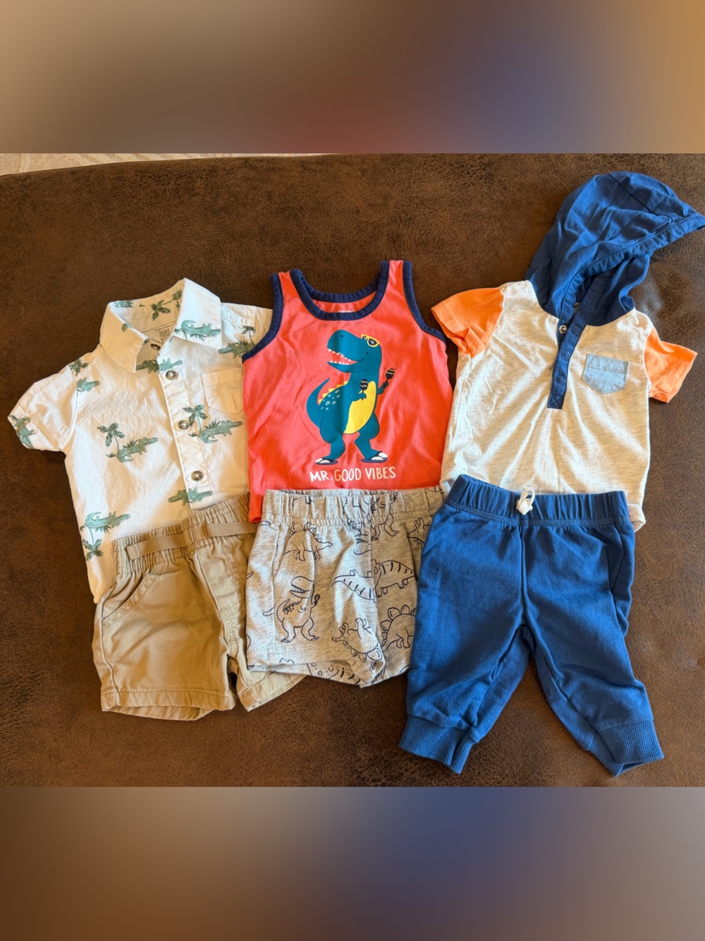 Carter’s 0-3 Month Outfit Bundle